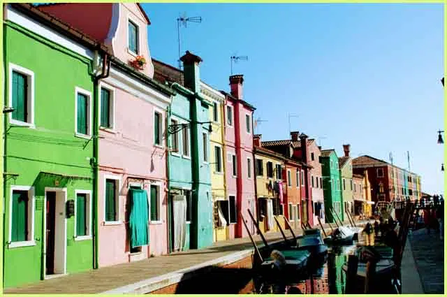 Fachadas casas Burano