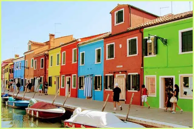 Guida turistica di Burano, cosa vedere e fare