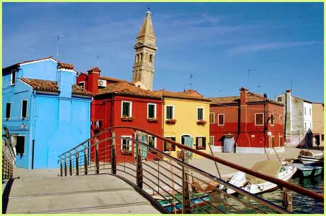 Guida turistica di Burano, cosa vedere e fare